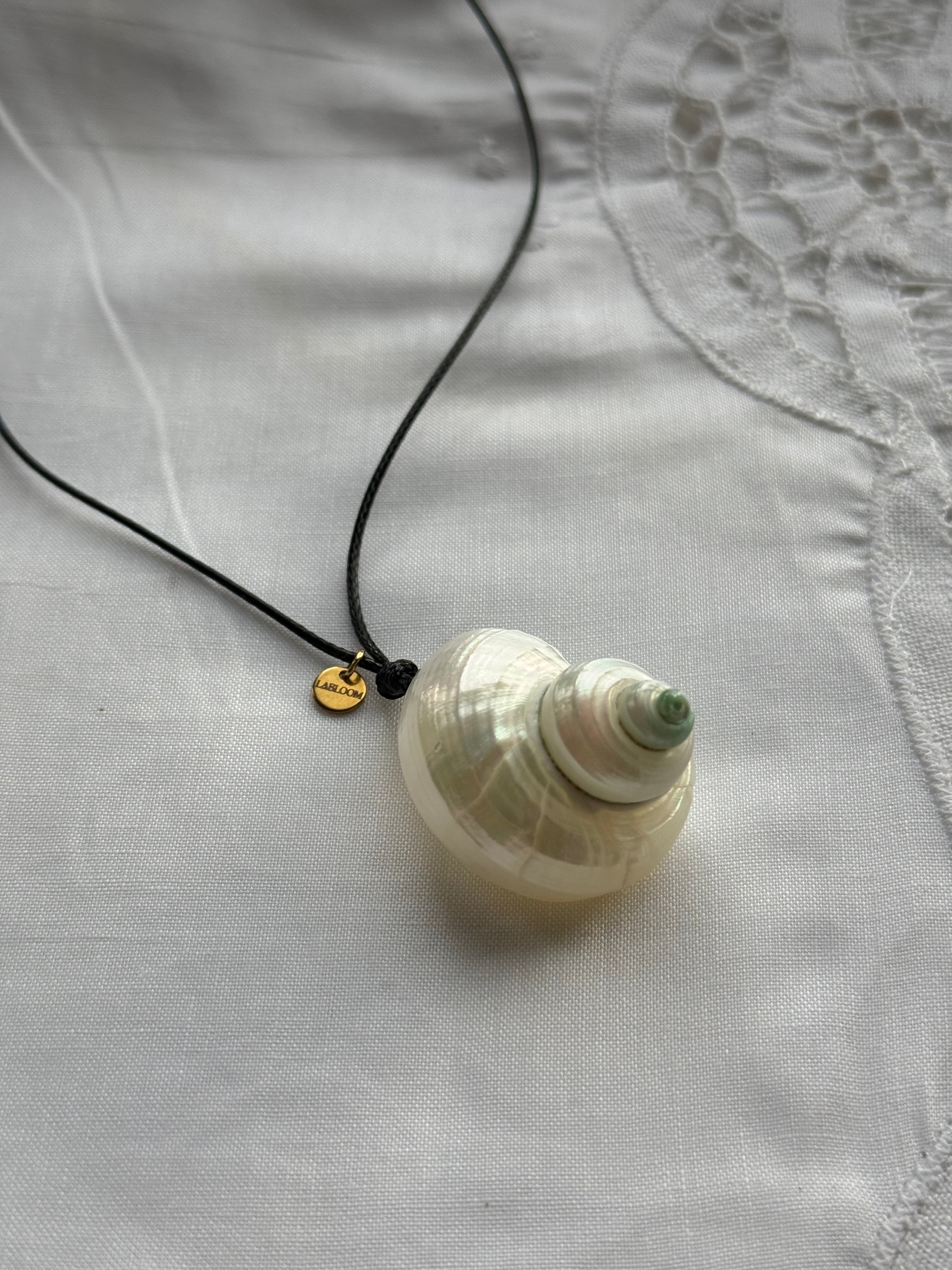 Collana shell