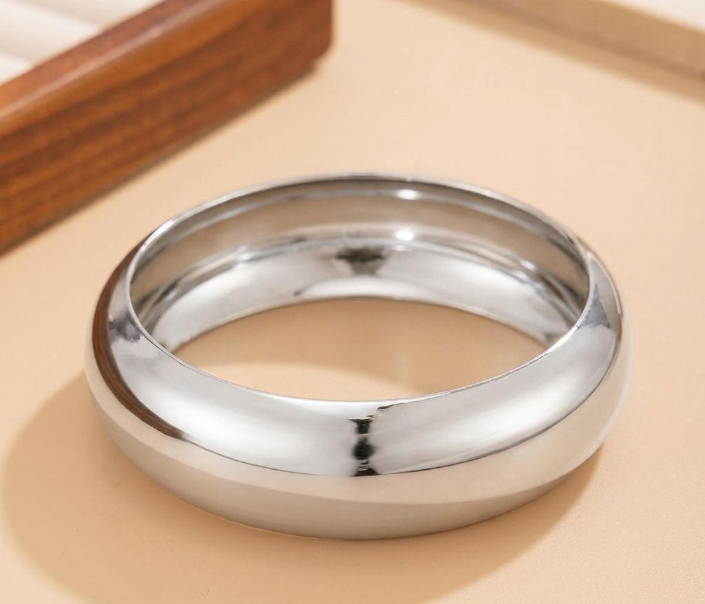 Bracciale rigido